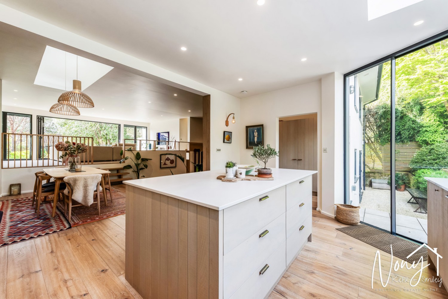 4 bedroom House for Sale Abbots Worthy, Winchester