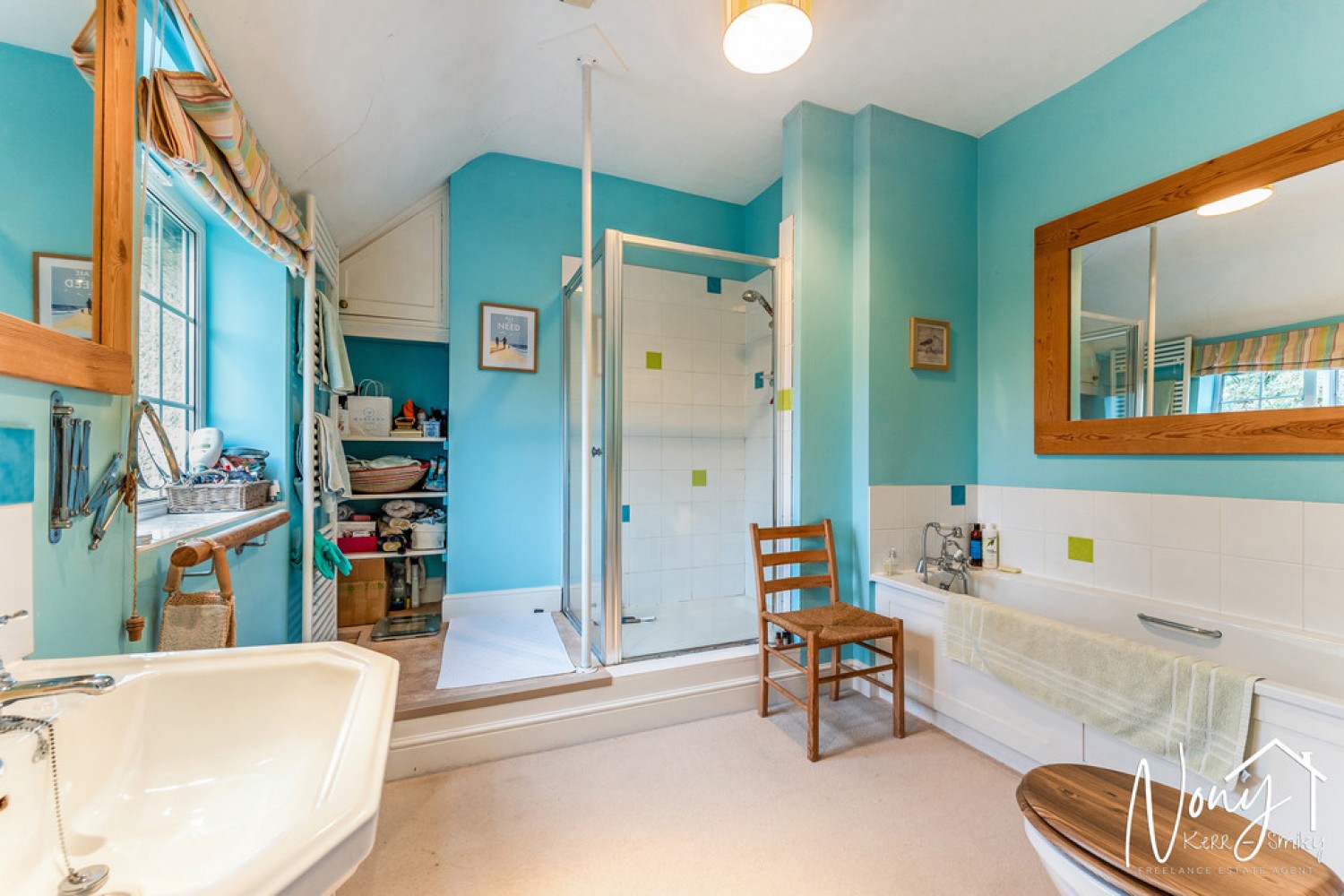 6 bedroom House for Sale Itchen Abbas