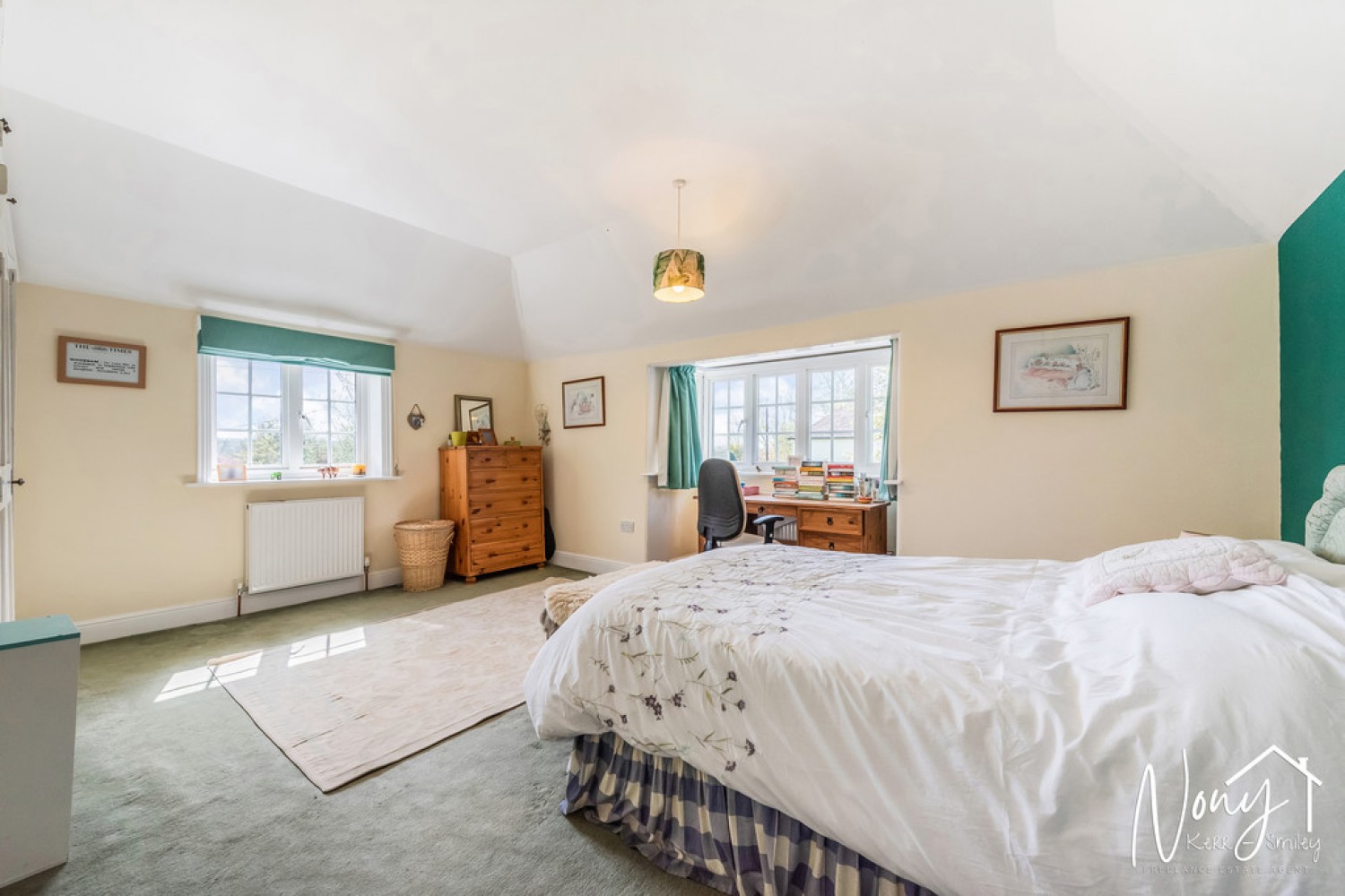 6 bedroom House for Sale Itchen Abbas