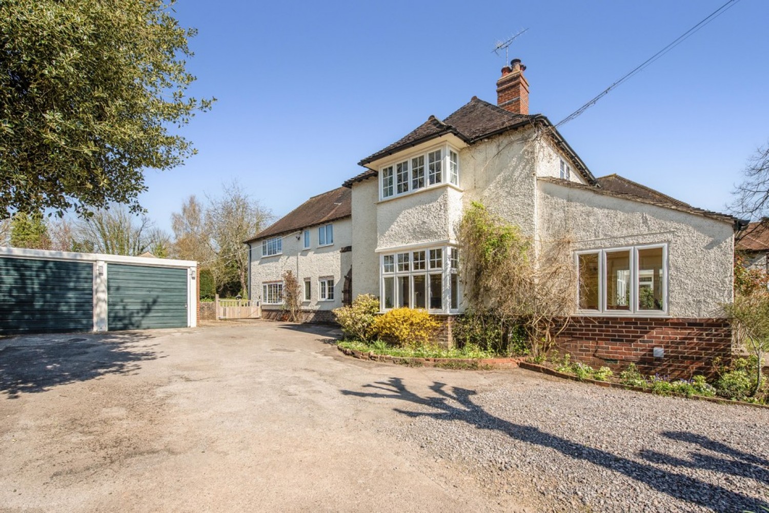 6 bedroom House for Sale Itchen Abbas