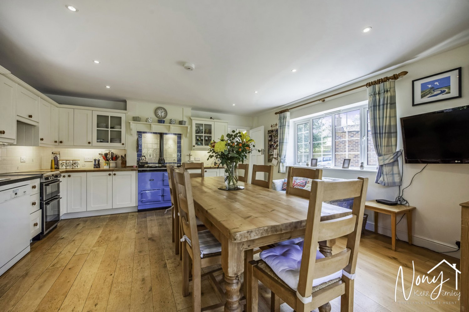 6 bedroom House for Sale Itchen Abbas