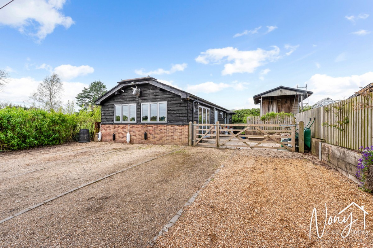 Bull Farm, Lovedon Lane