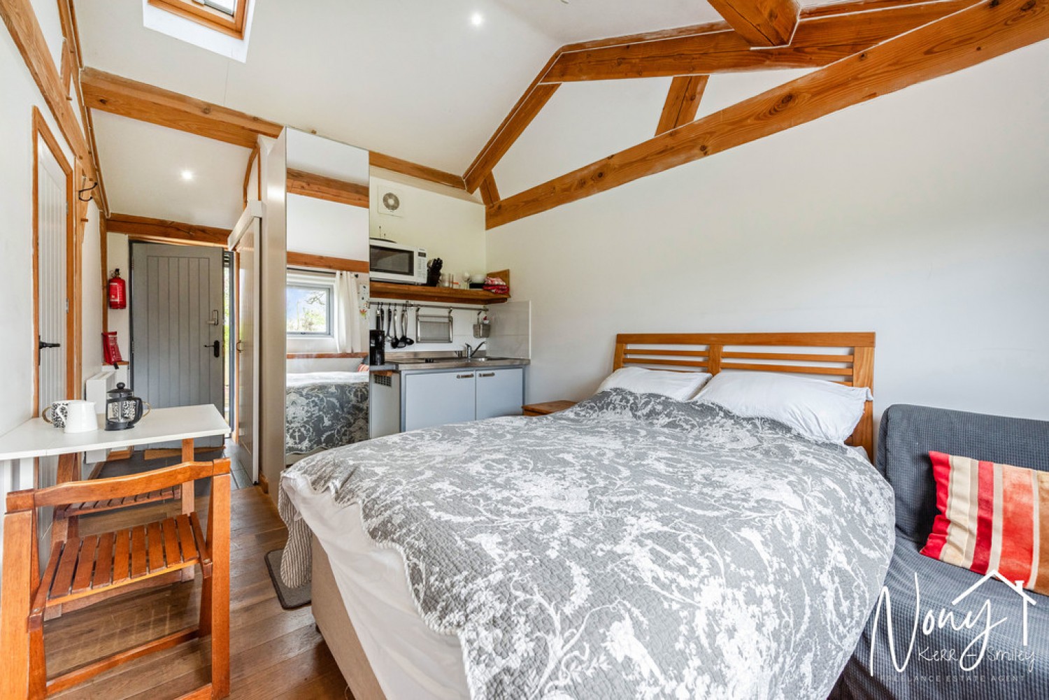 4 bedroom House for Sale Bull Farm, Lovedon Lane