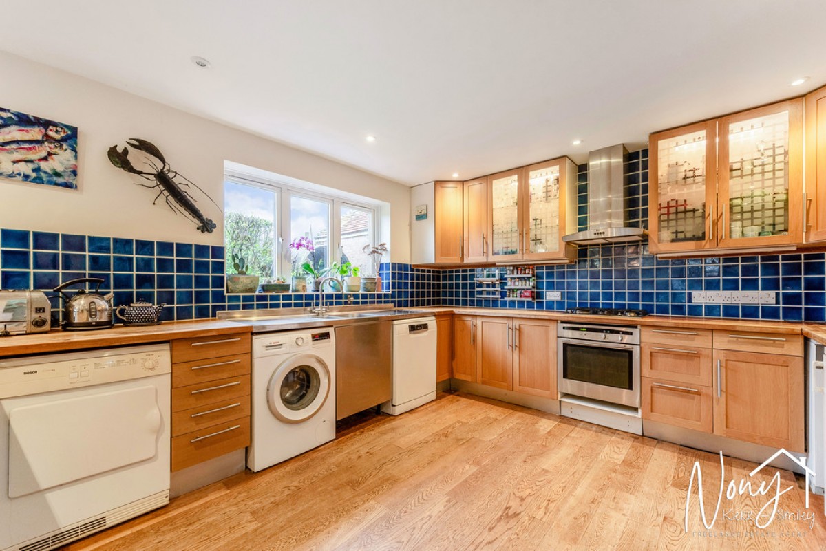 Bull Farm, Lovedon Lane