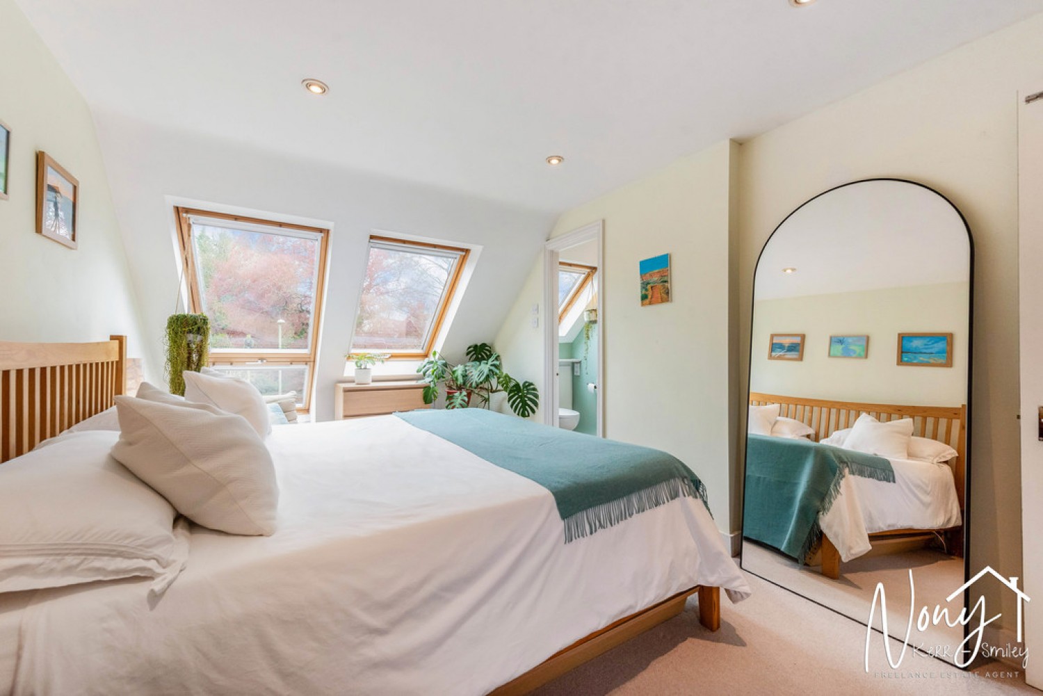 4 bedroom House for Sale Alresford Road, Winchester