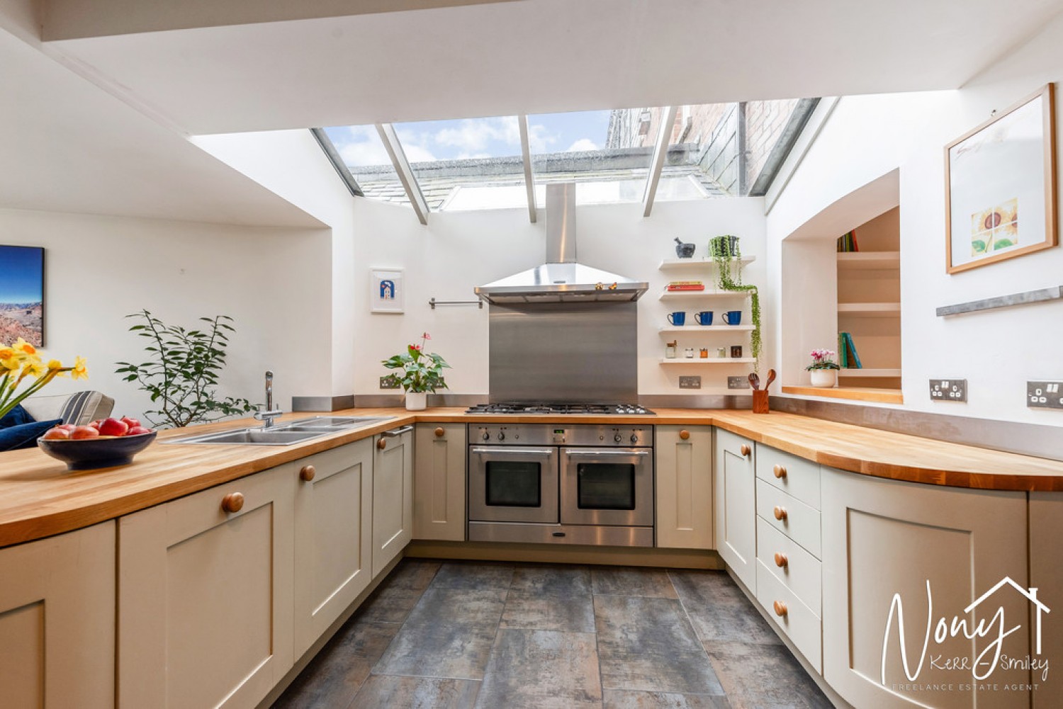 4 bedroom House for Sale Alresford Road, Winchester