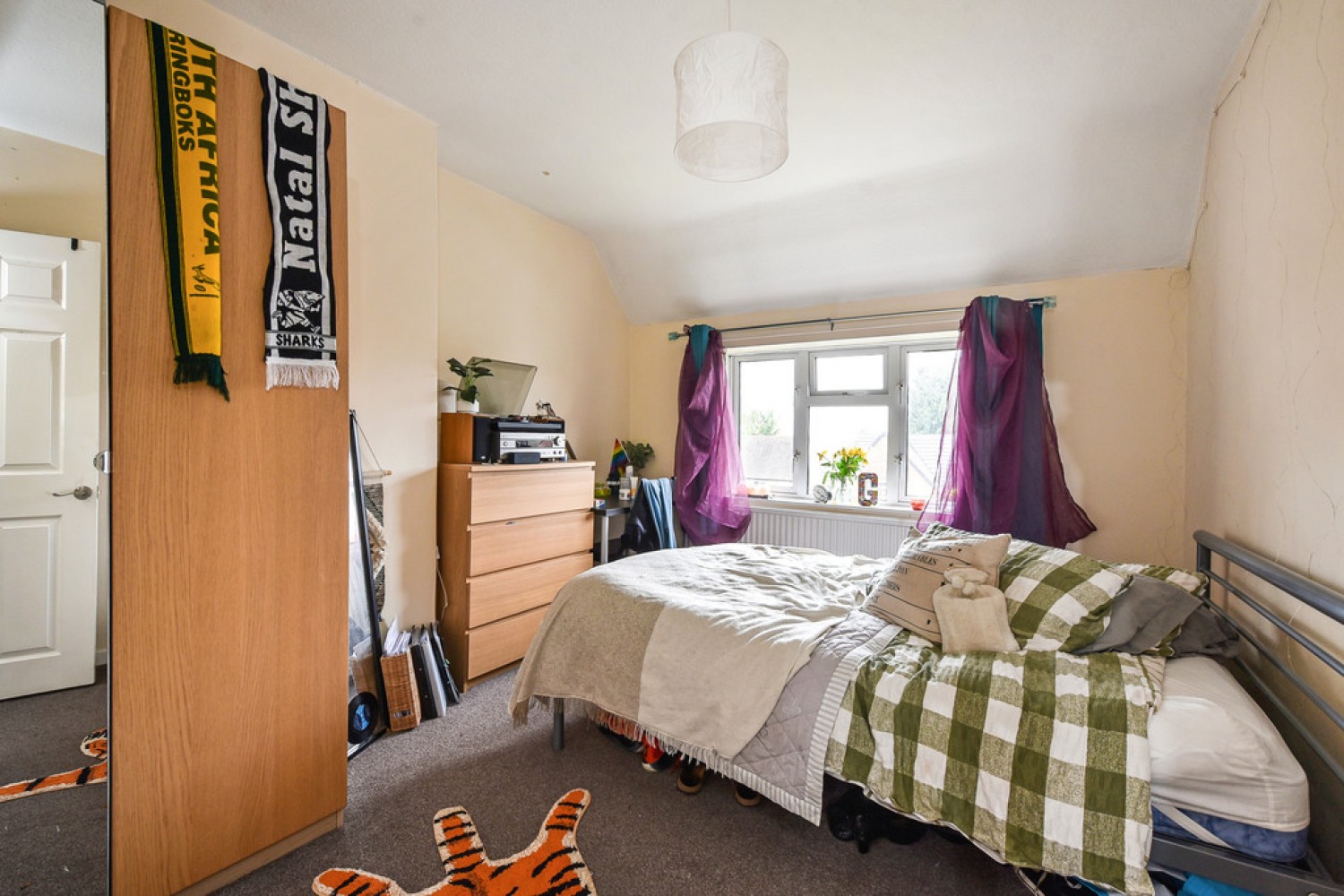 4 bedroom House for Sale Cromwell Road, Winchester