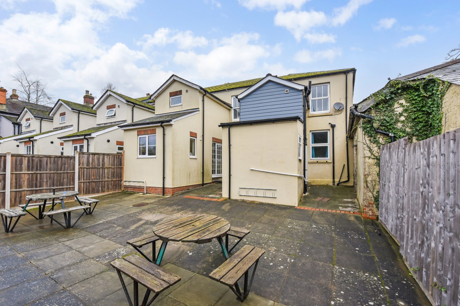 4 bedroom House for Sale Romsey Road, Winchester