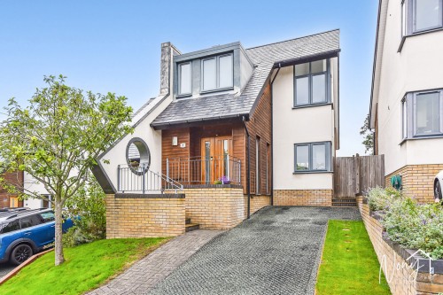 Churchill Close, Kings Worthy