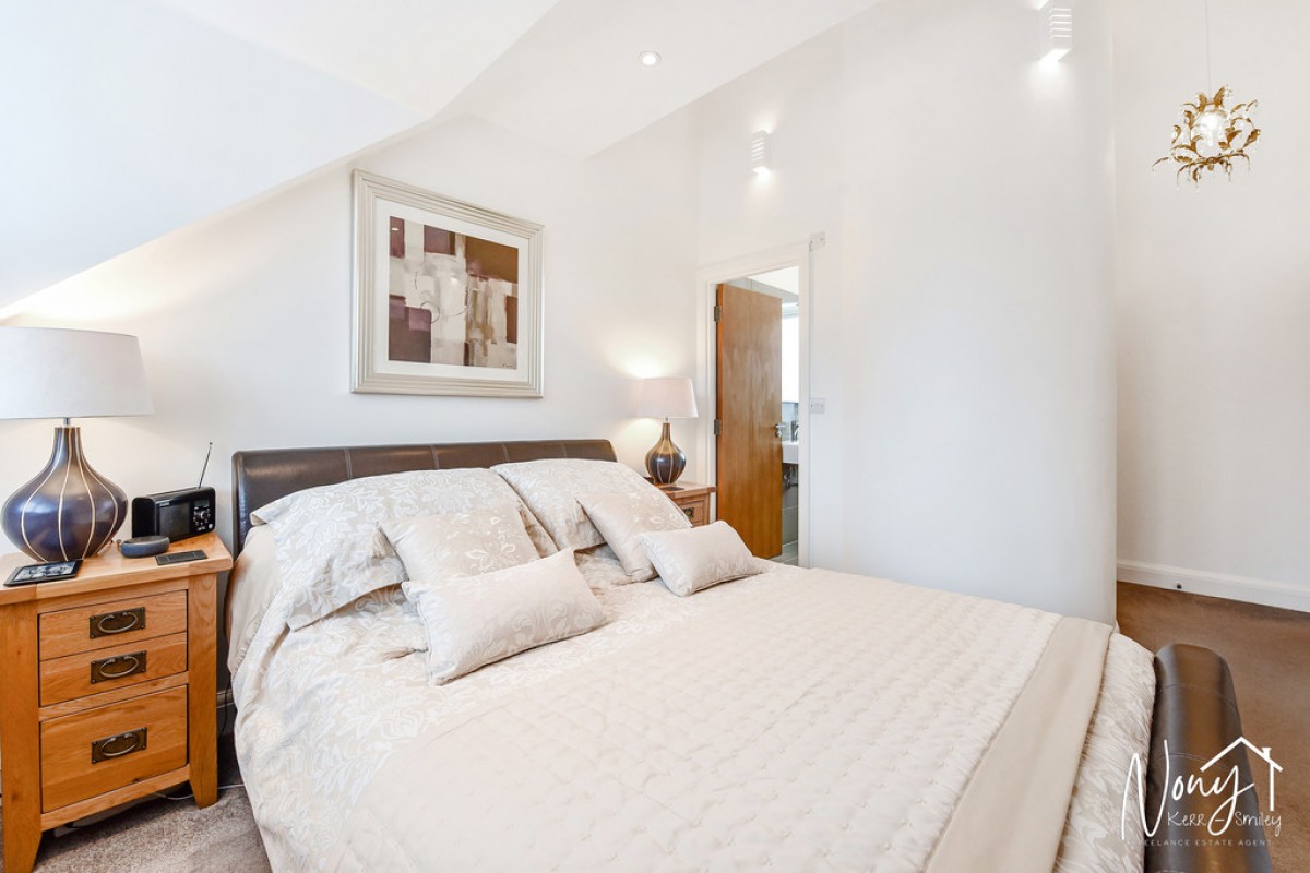 Churchill Close, Kings Worthy
