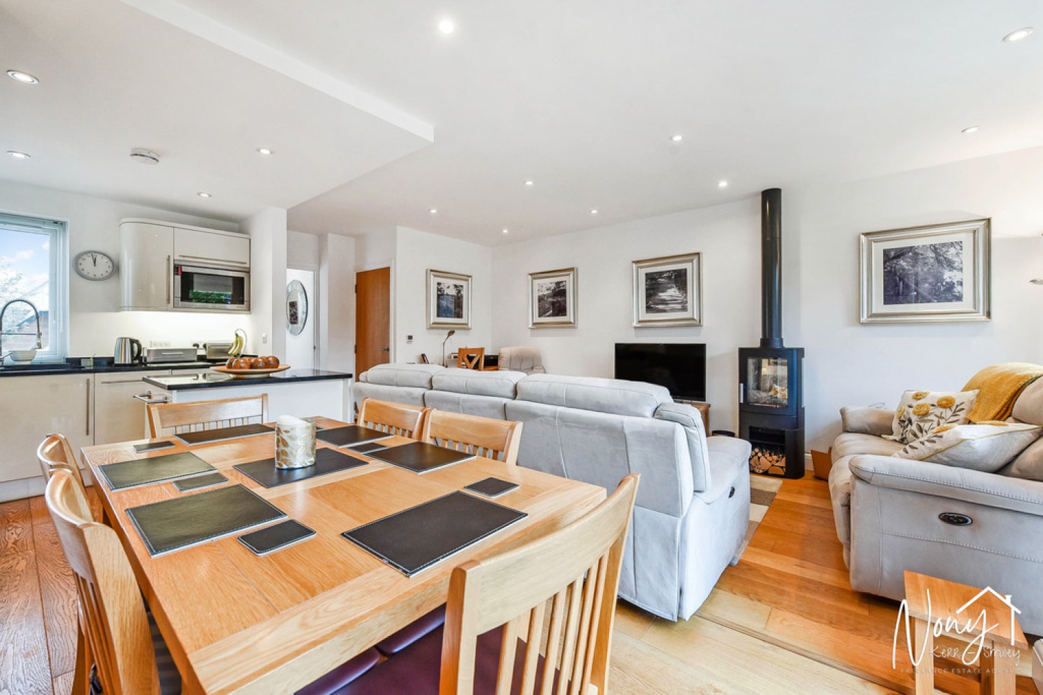 2 bedroom House for Sale Churchill Close, Kings Worthy