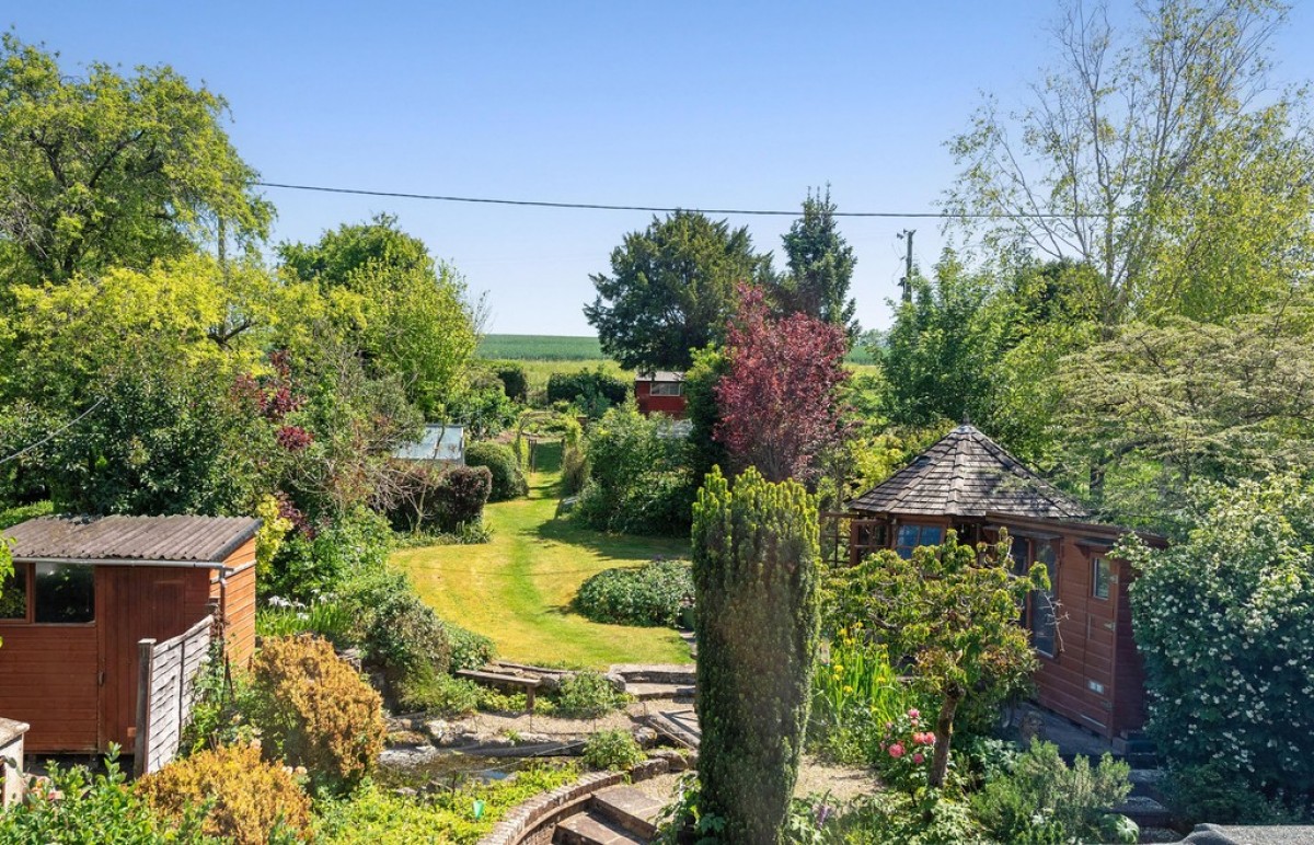 Hazeley Road, Twyford
