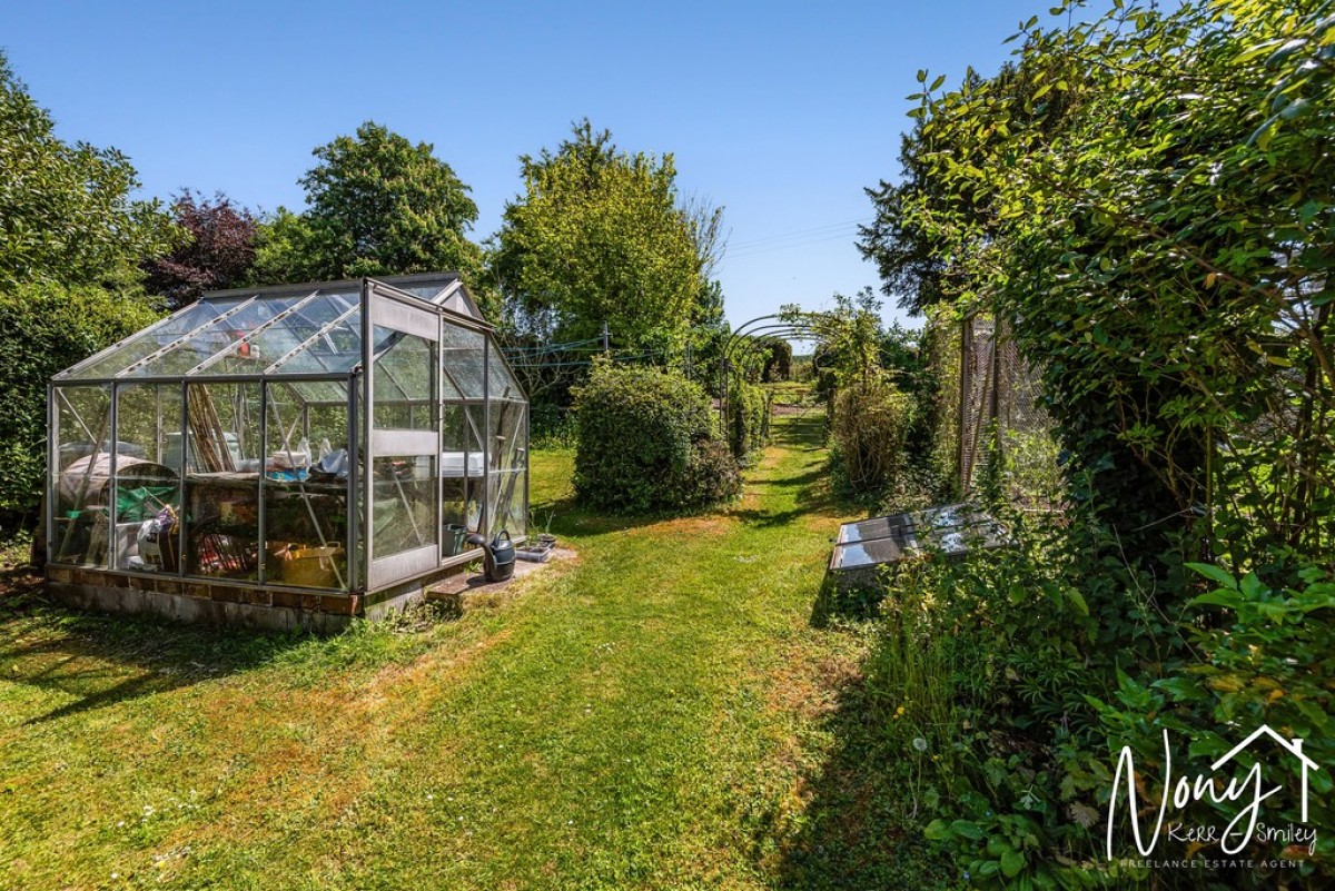 Hazeley Road, Twyford