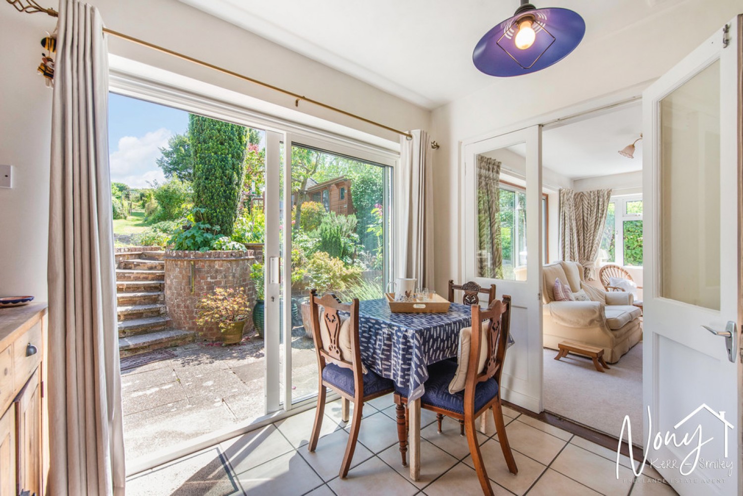 3 bedroom House for Sale Hazeley Road, Twyford