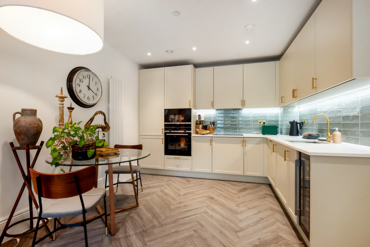 Bedivere House, Fellowes Rise, Winchester