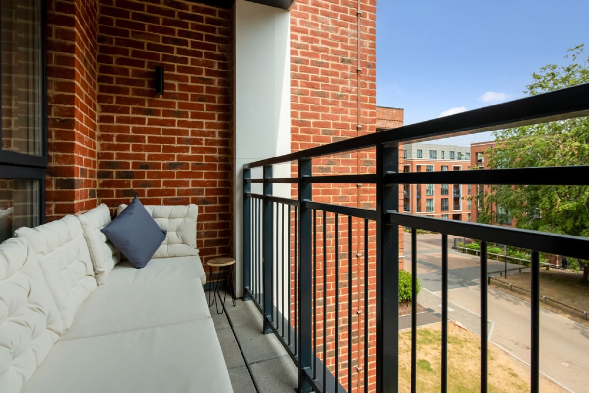 Bedivere House, Fellowes Rise, Winchester