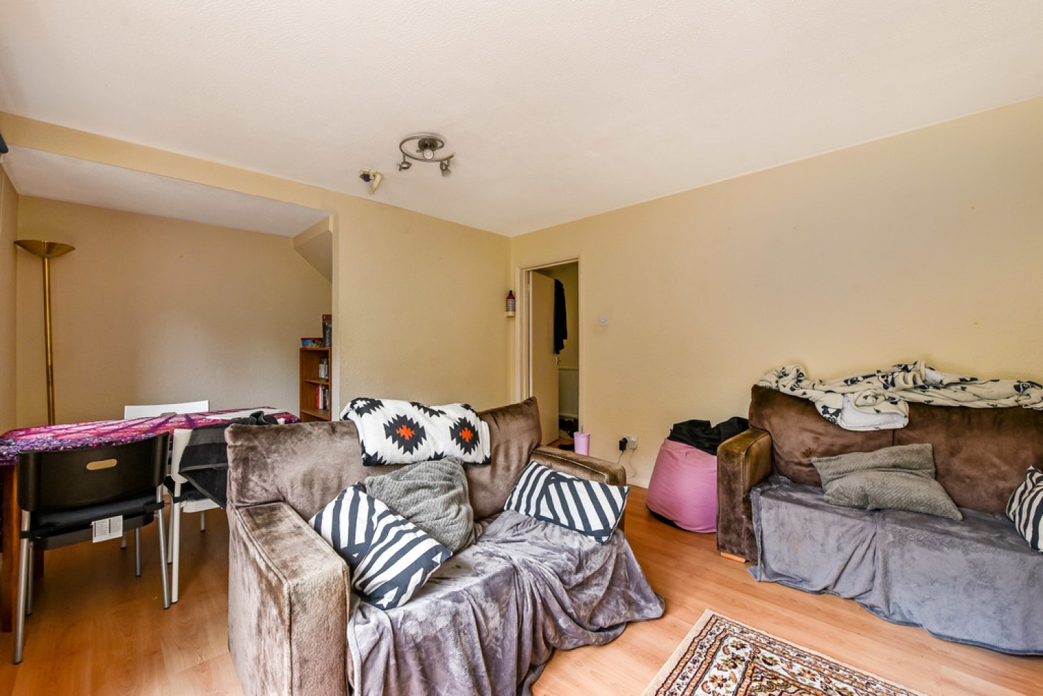 3 bedroom House for Sale The Valley, Stanmore