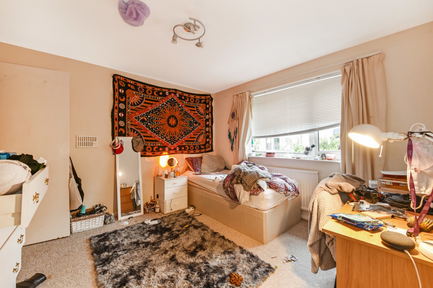 3 bedroom House for Sale The Valley, Stanmore