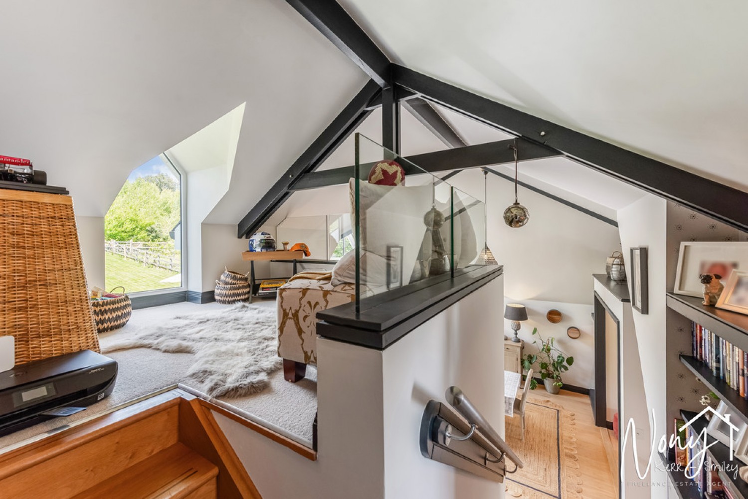 5 bedroom House for Sale Church Lane, Northington