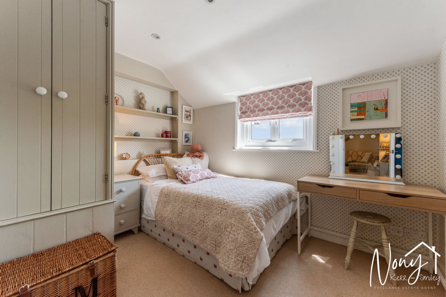 5 bedroom House for Sale Church Lane, Northington
