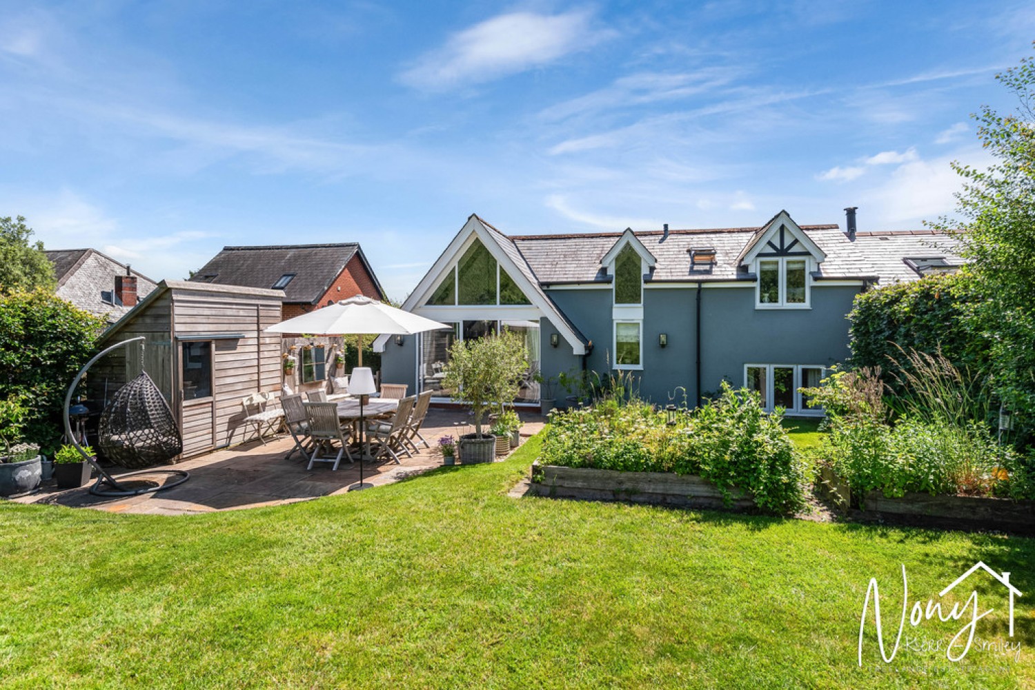 5 bedroom House for Sale Church Lane, Northington