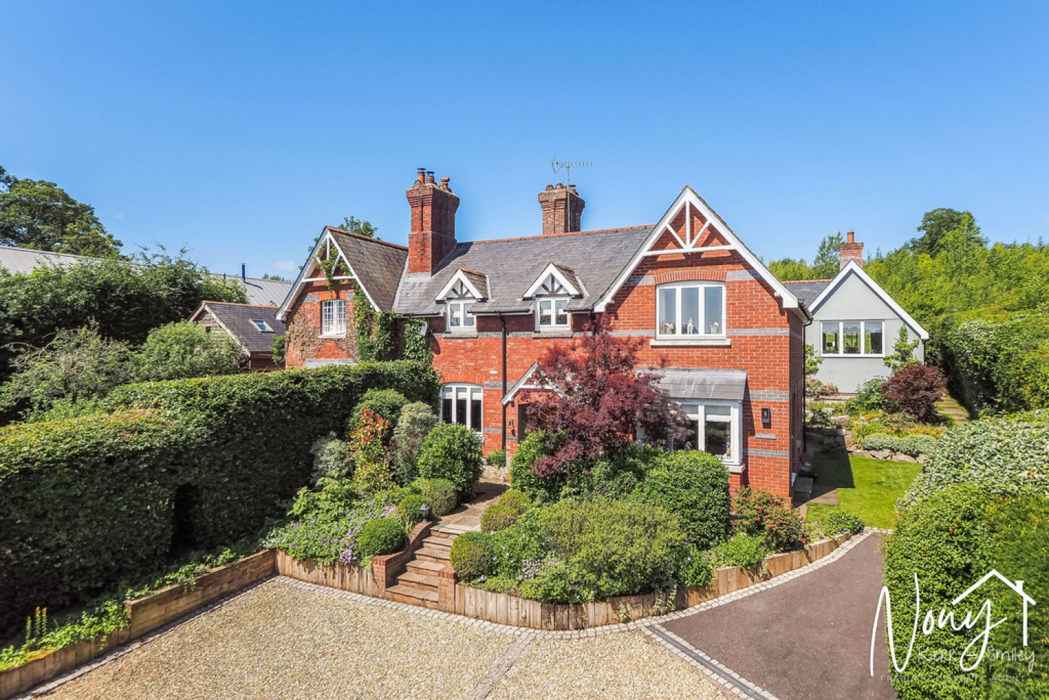 5 bedroom House for Sale Church Lane, Northington
