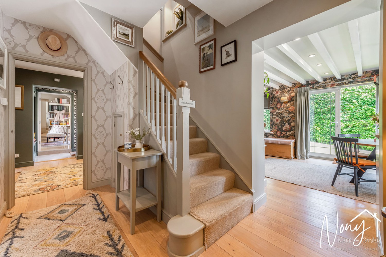 5 bedroom House for Sale Church Lane, Northington