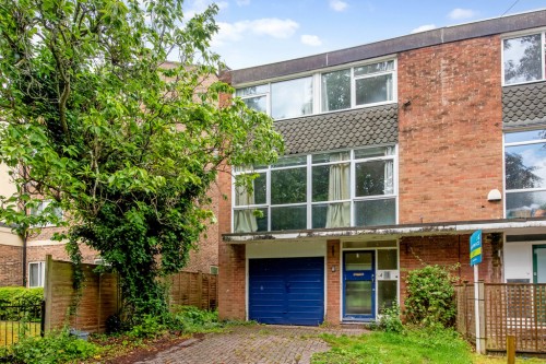 Sparkford Close, Winchester