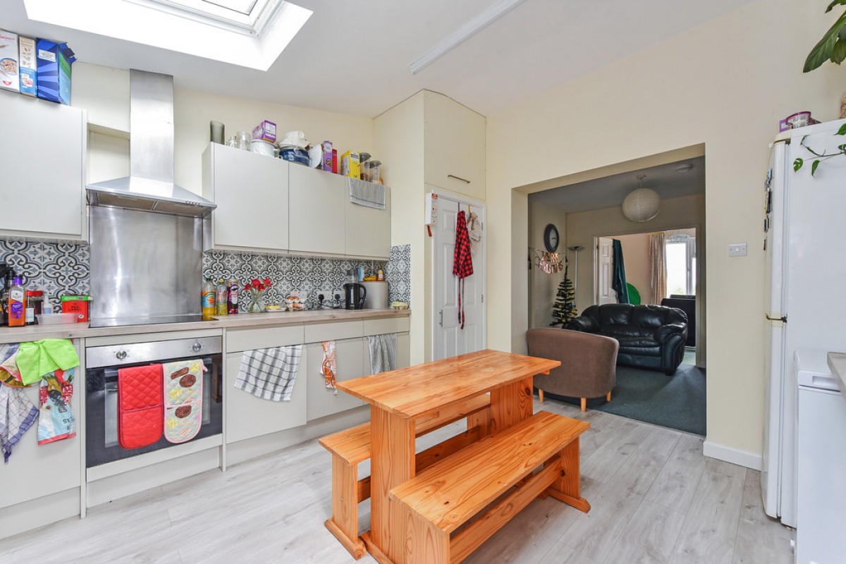 Thurmond Crescent, Winchester