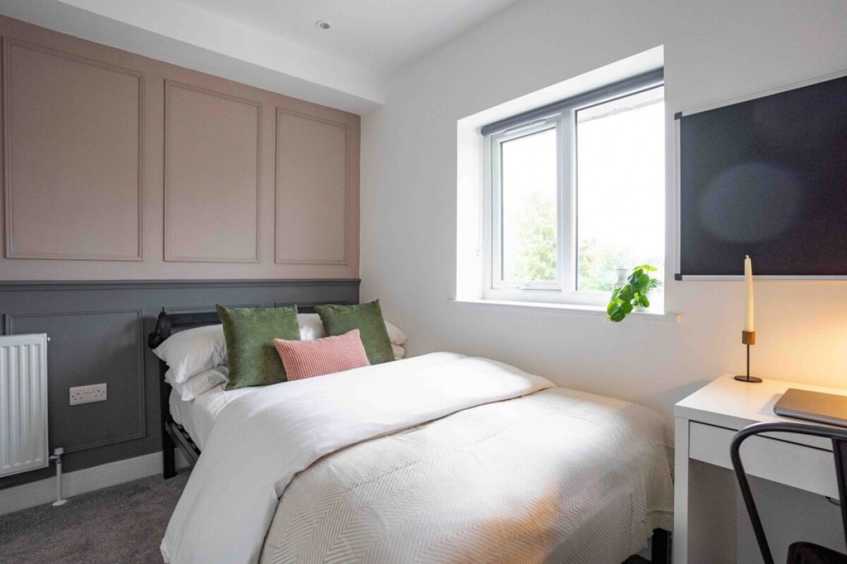 Cobbett Close (TF)