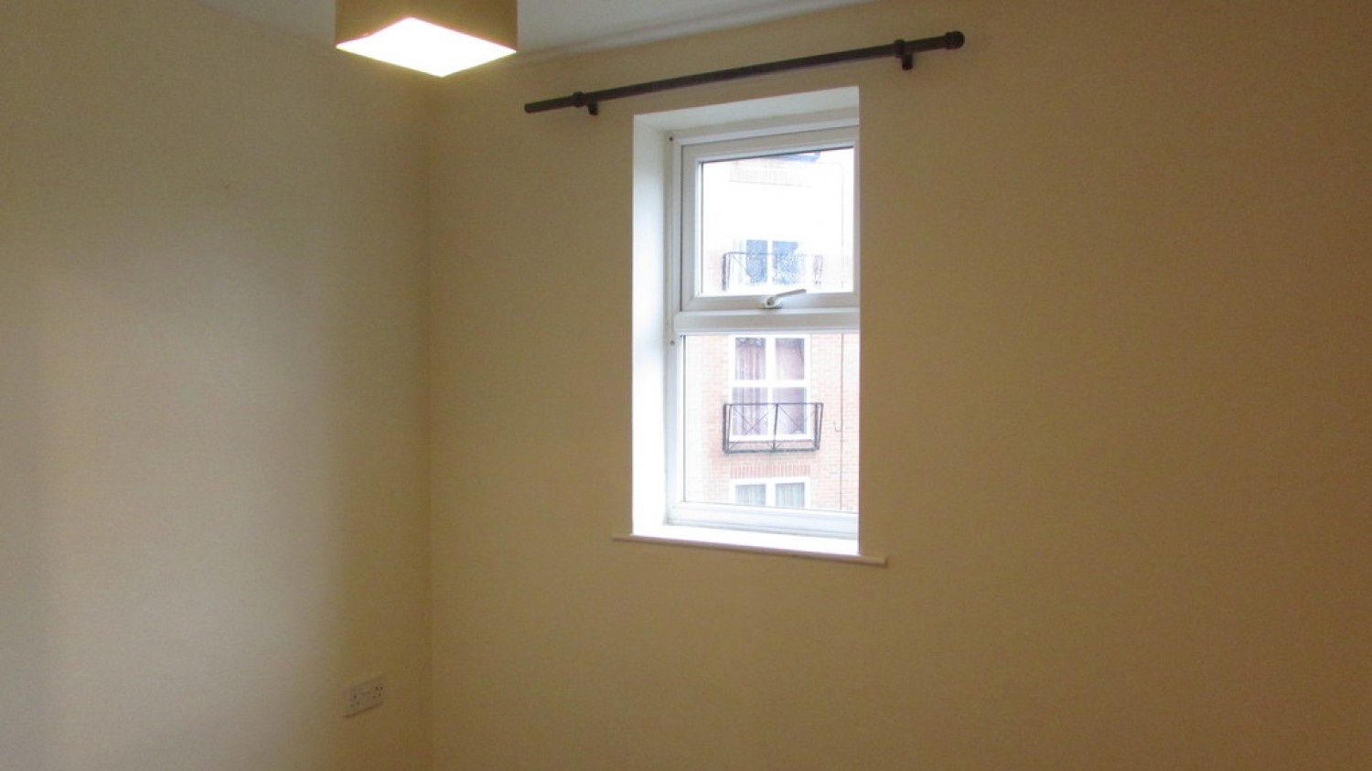 2 bedroom Flat for Letting Ashby Court