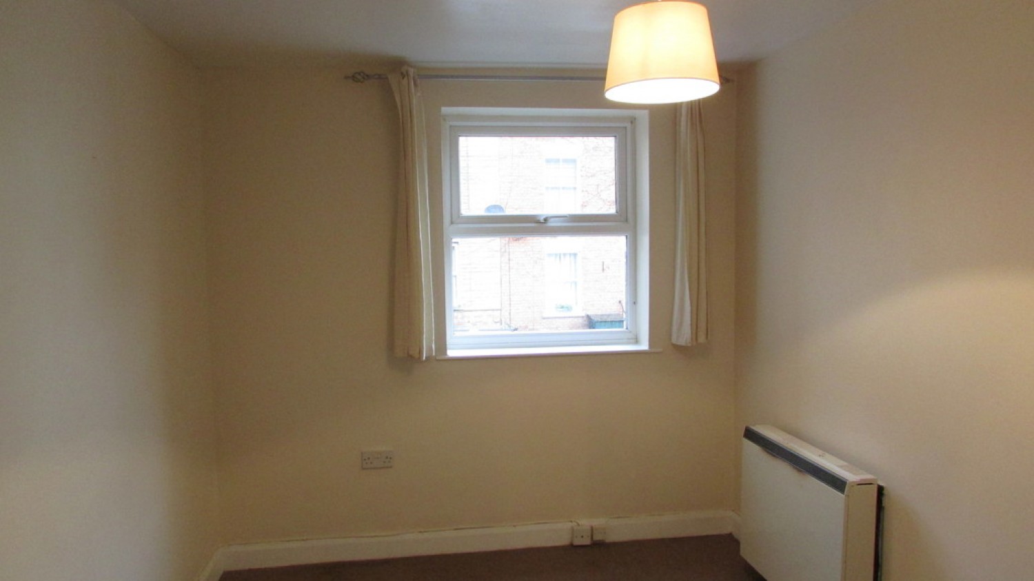 2 bedroom Flat for Letting Ashby Court