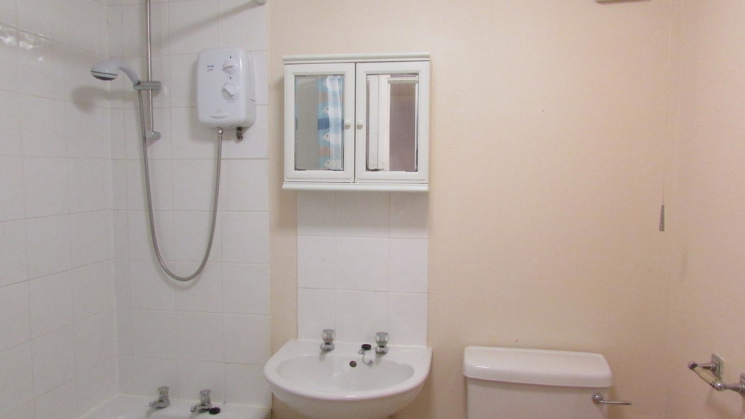 2 bedroom Flat for Letting Ashby Court