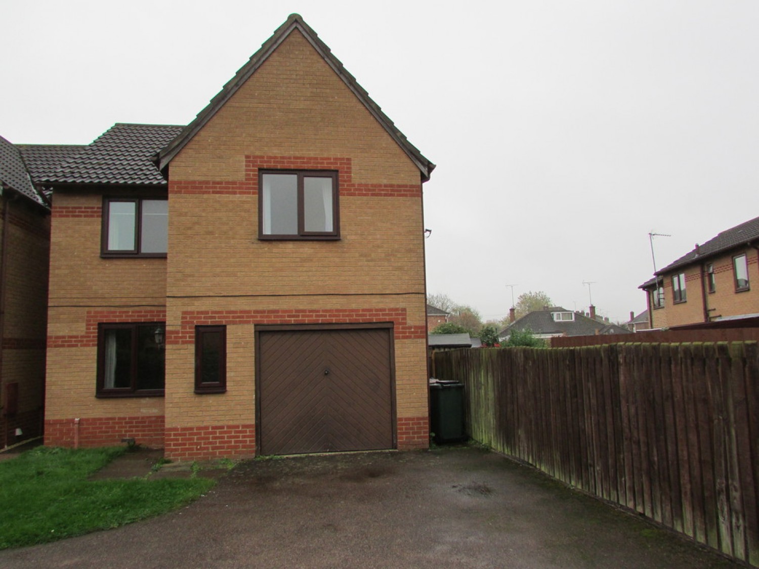 3 bedroom House for Letting Earlstoke Close, Banbury, Oxfordshire