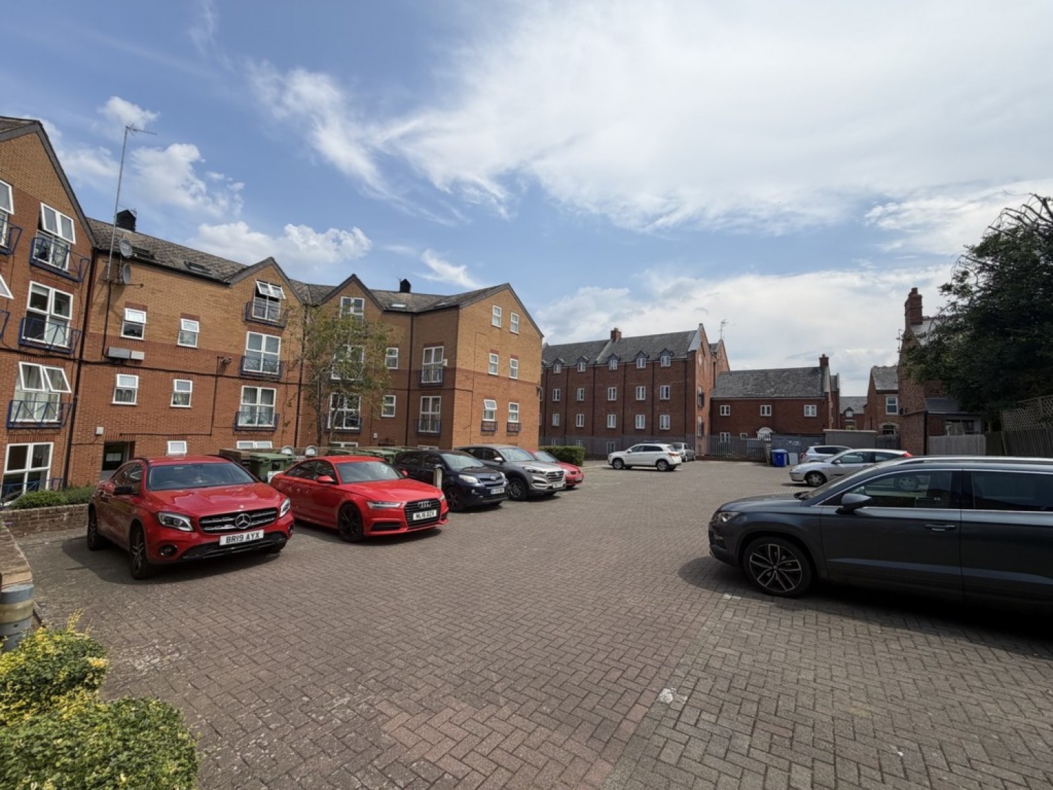 2 bedroom Flat for Sale Newland Road, Banbury