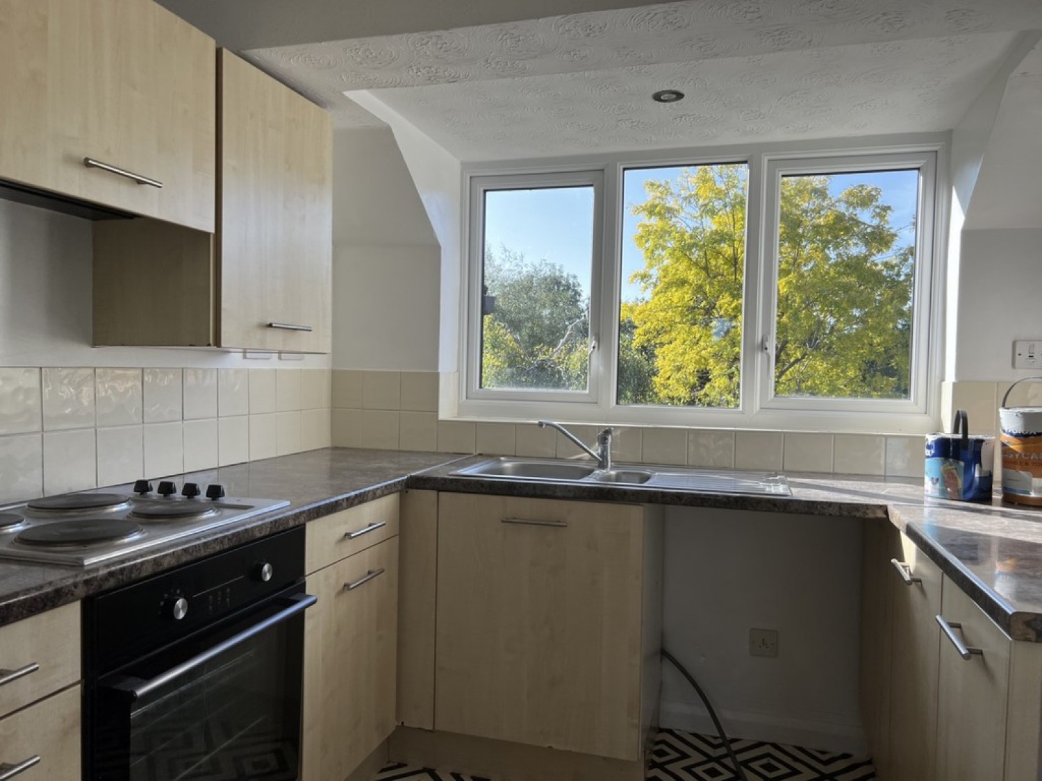 2 bedroom Flat in Longworth Close, Banbury, Oxfordshire