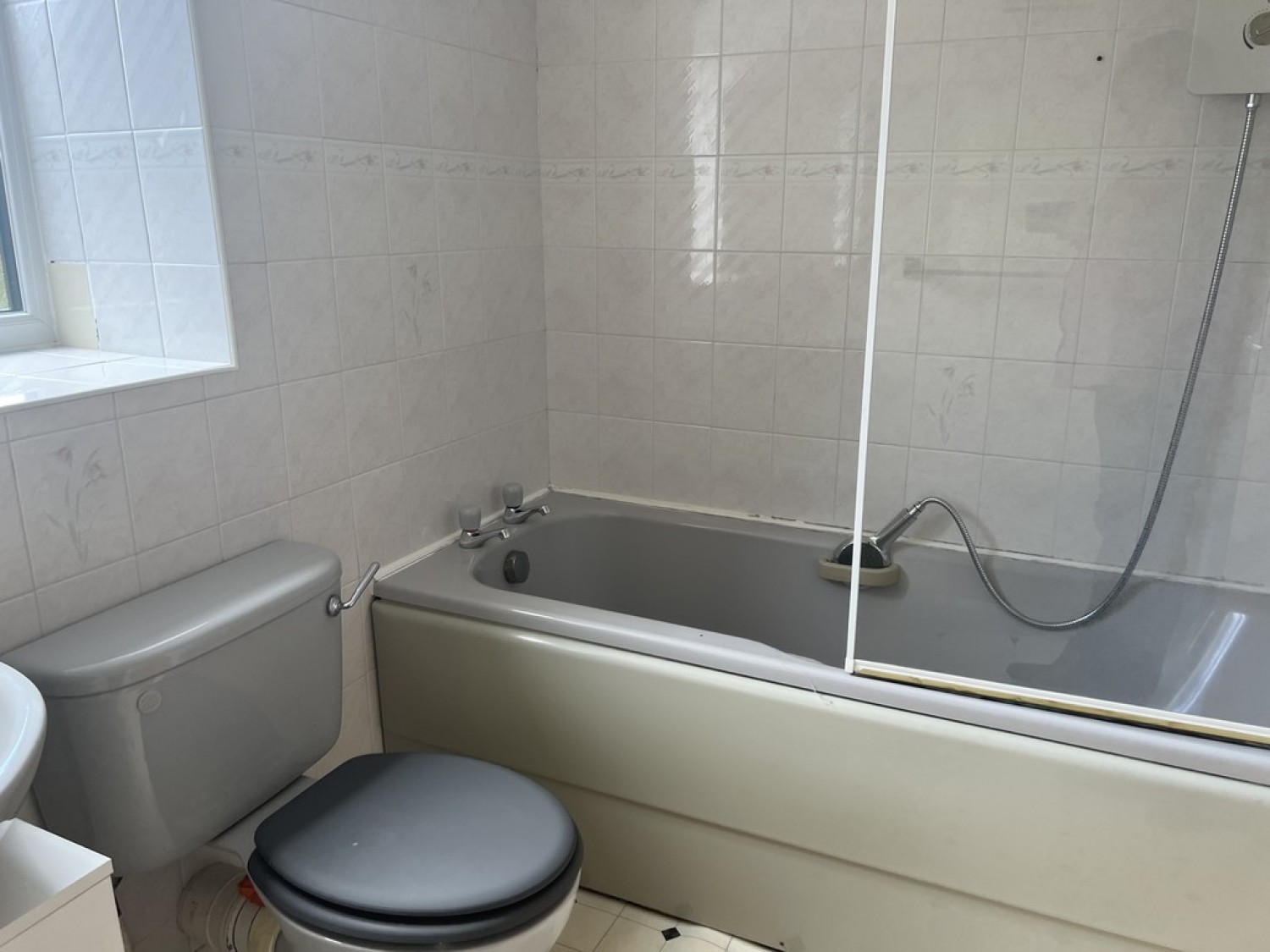 2 bedroom Flat in Longworth Close, Banbury, Oxfordshire