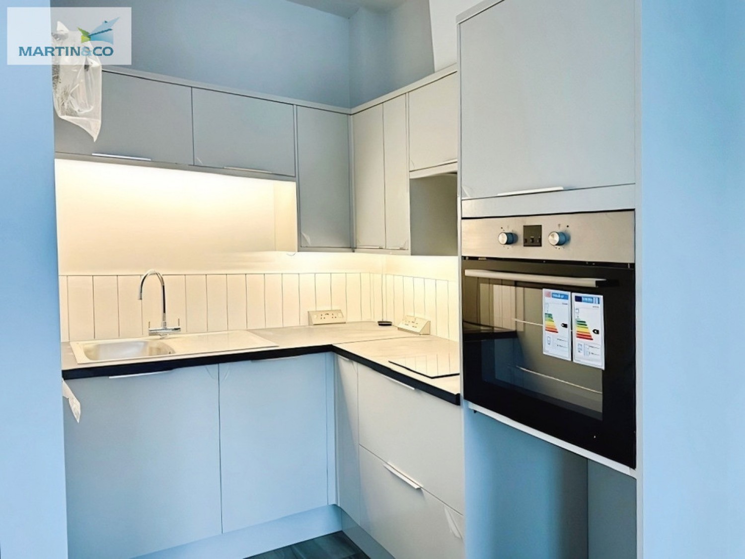 2 bedroom Flat for Letting Martins Bank Chambers