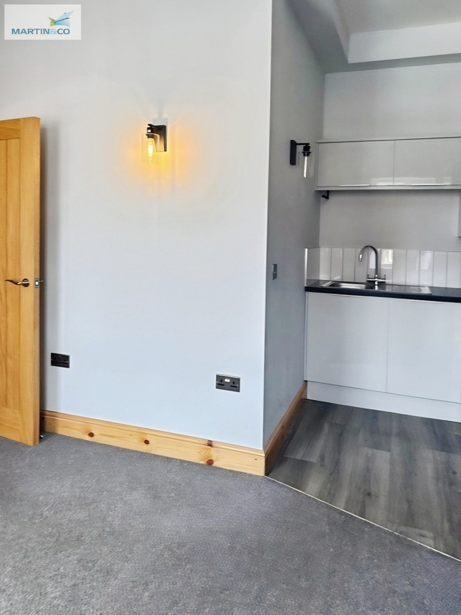 2 bedroom Flat for Letting Martins Bank Chambers