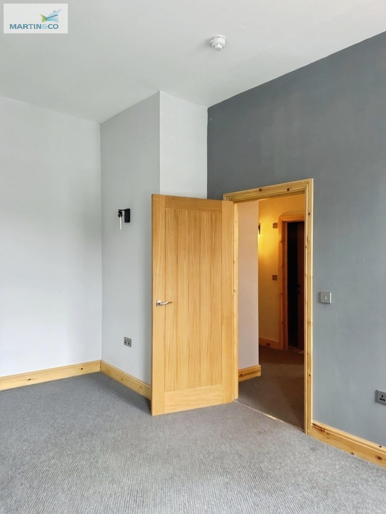 2 bedroom Flat for Letting Martins Bank Chambers