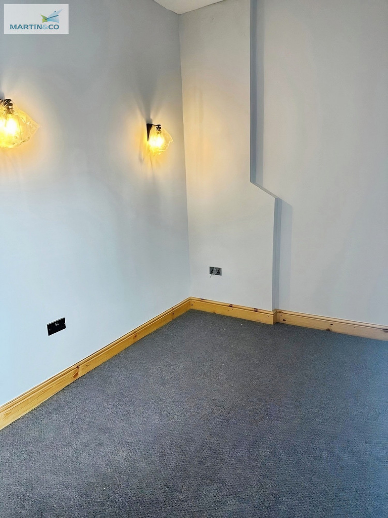 2 bedroom Flat for Letting Martins Bank Chambers