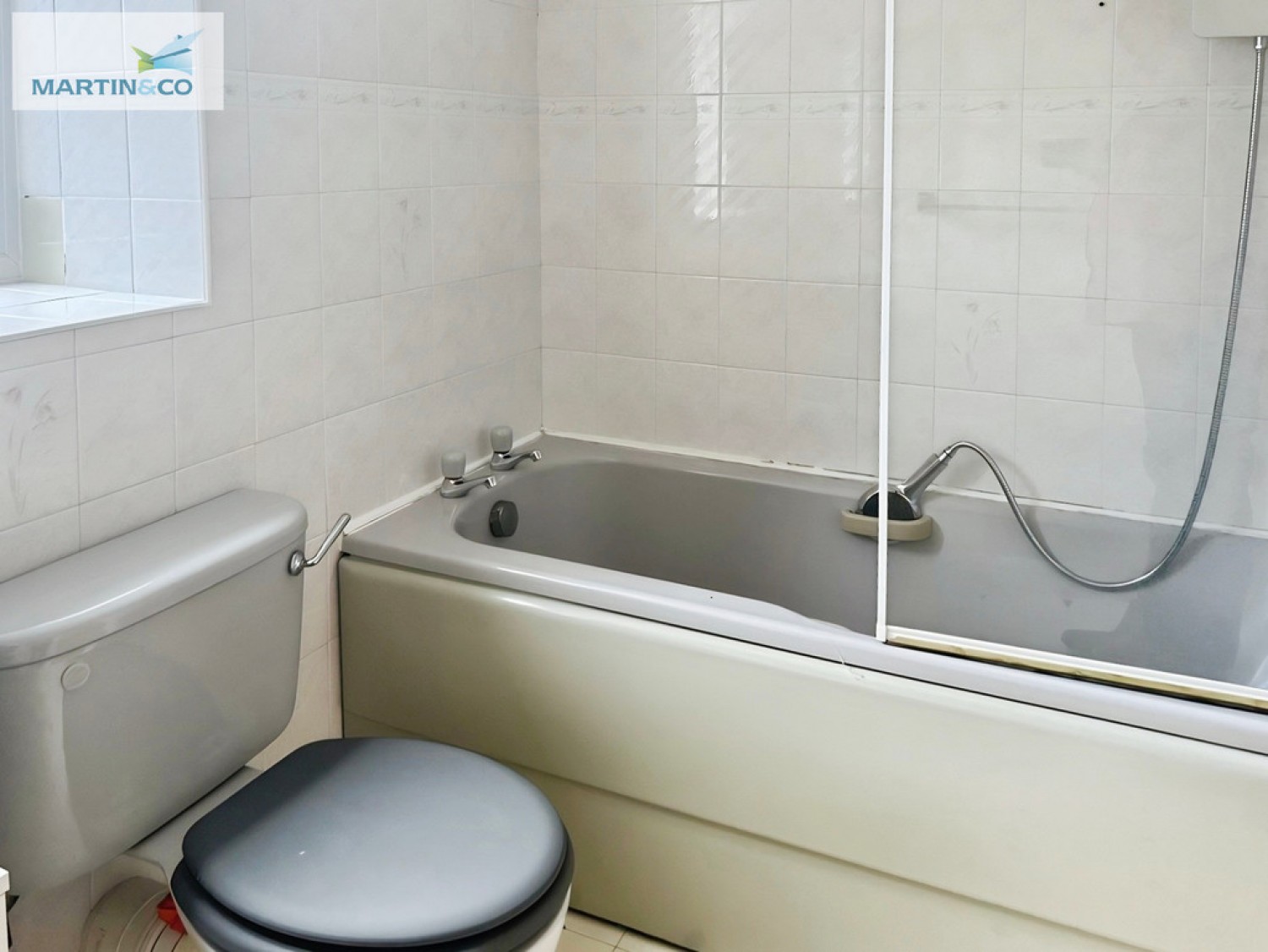 2 bedroom Flat for Sale Longworth Close