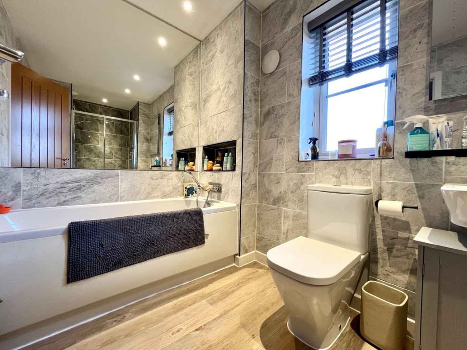 4 bedroom House in George Parish Road, Banbury, Oxforshire