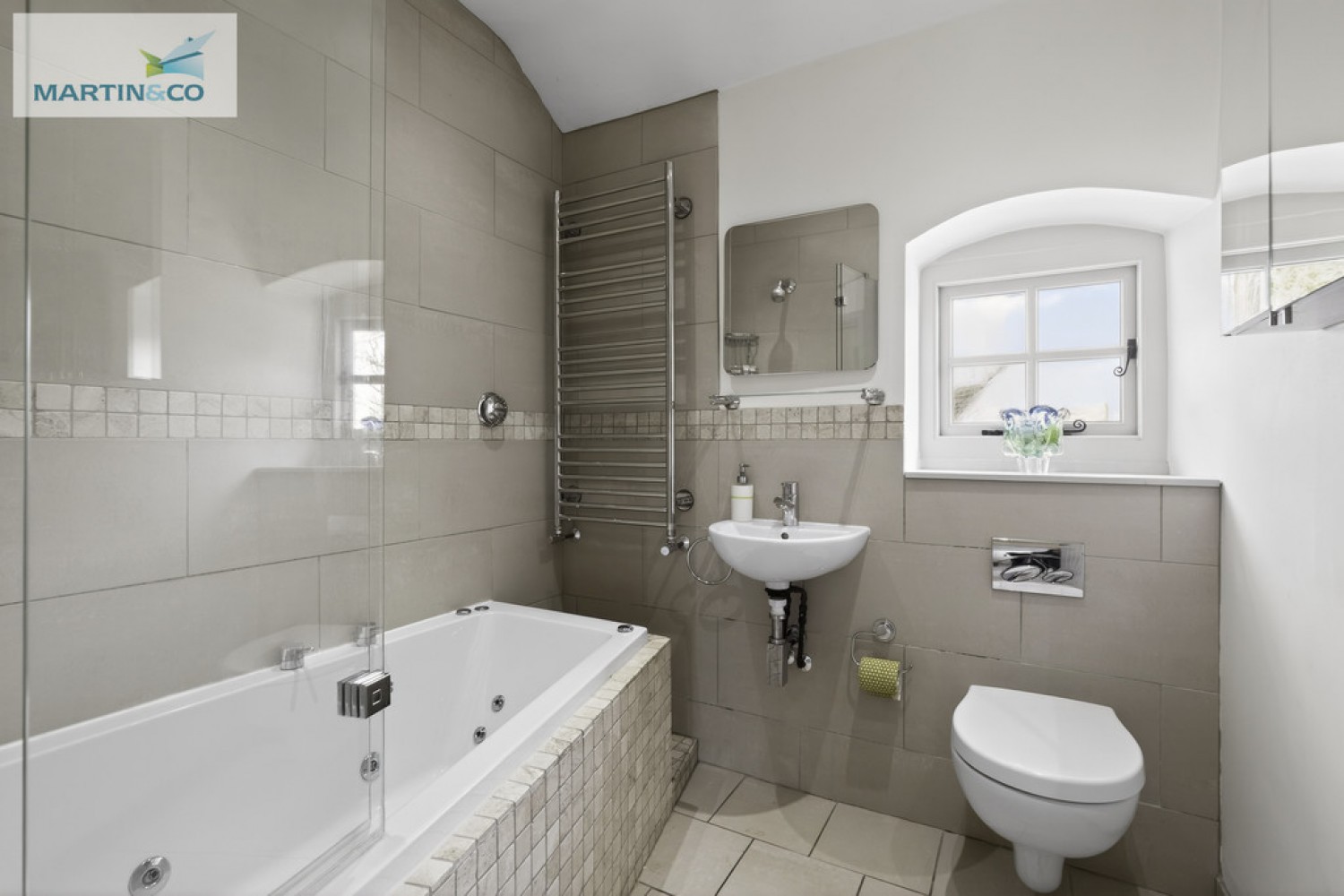 4 bedroom House for Sale Alchester Road, Chesterton, Bicester