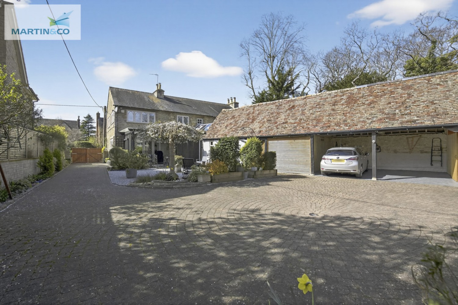 4 bedroom House for Sale Alchester Road, Chesterton, Bicester