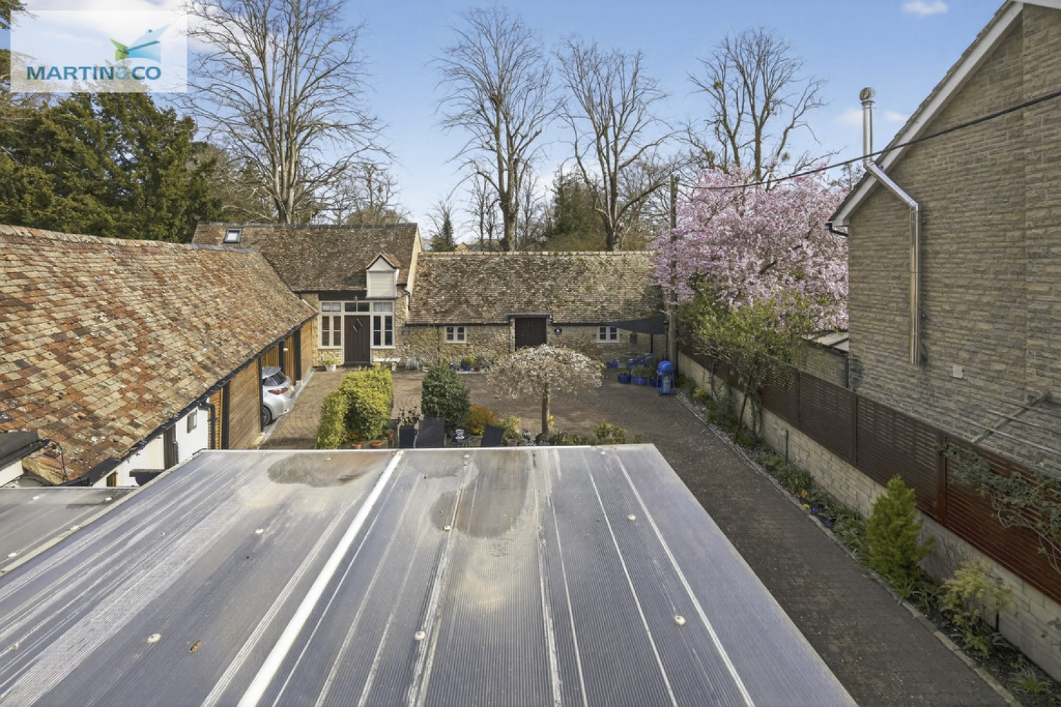 4 bedroom House for Sale Alchester Road, Chesterton, Bicester