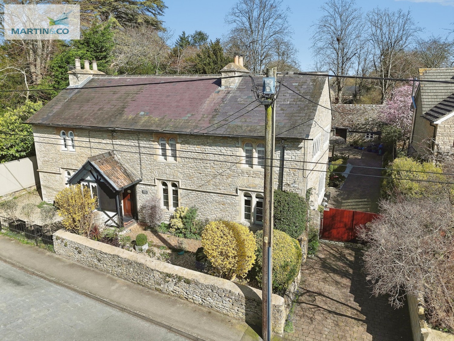 4 bedroom House for Sale Alchester Road, Chesterton, Bicester
