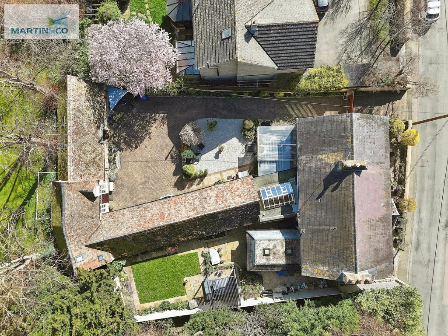 4 bedroom House for Sale Alchester Road, Chesterton, Bicester