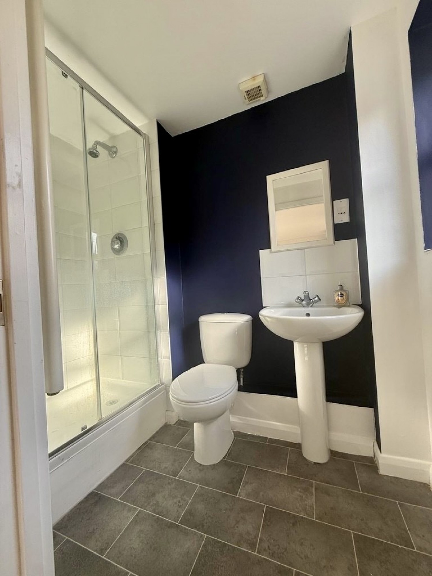 2 bedroom Flat for Sale Alma Road, Banbury