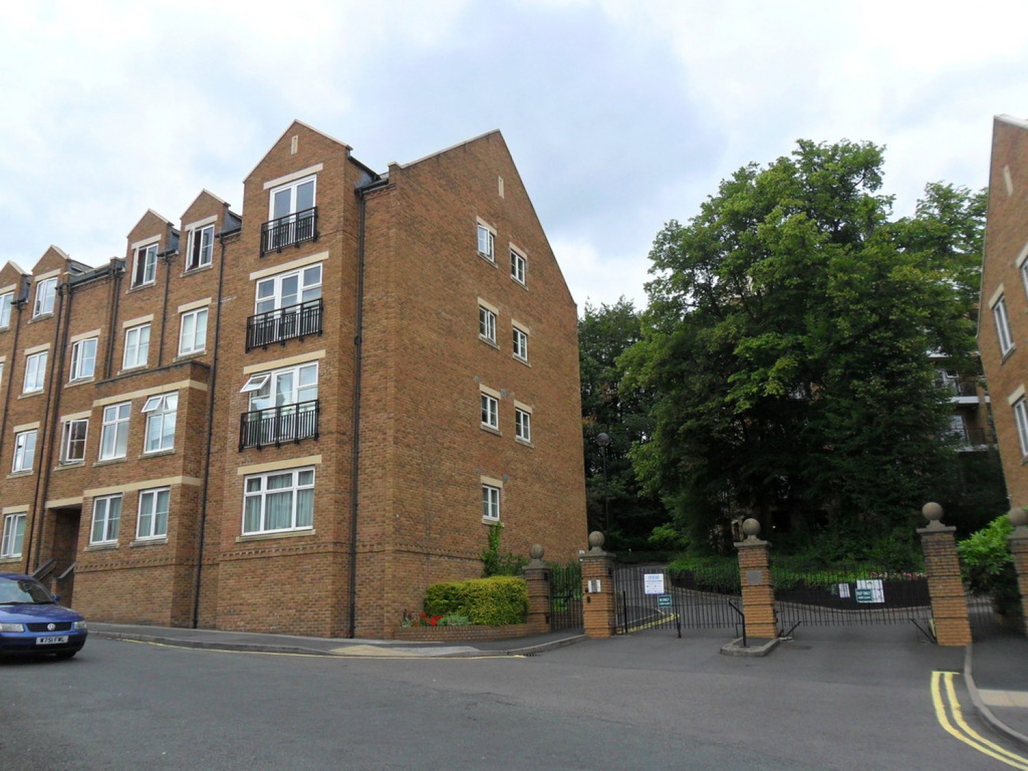 2 bedroom Flat for Letting Caversham Place, Sutton Coldfield